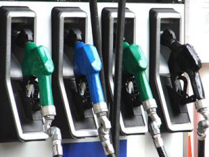 Drivers lament over fuel cost at GH¢5 per litre