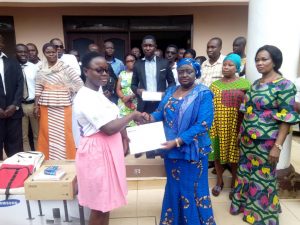 Ahmadiyya students get prizes for Francophonie Festival competition victory