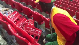 Senegal, Japan fans praised for cleaning up stadium after World Cup match