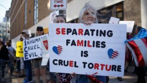 US migrants: Judge orders deportation plane turnaround