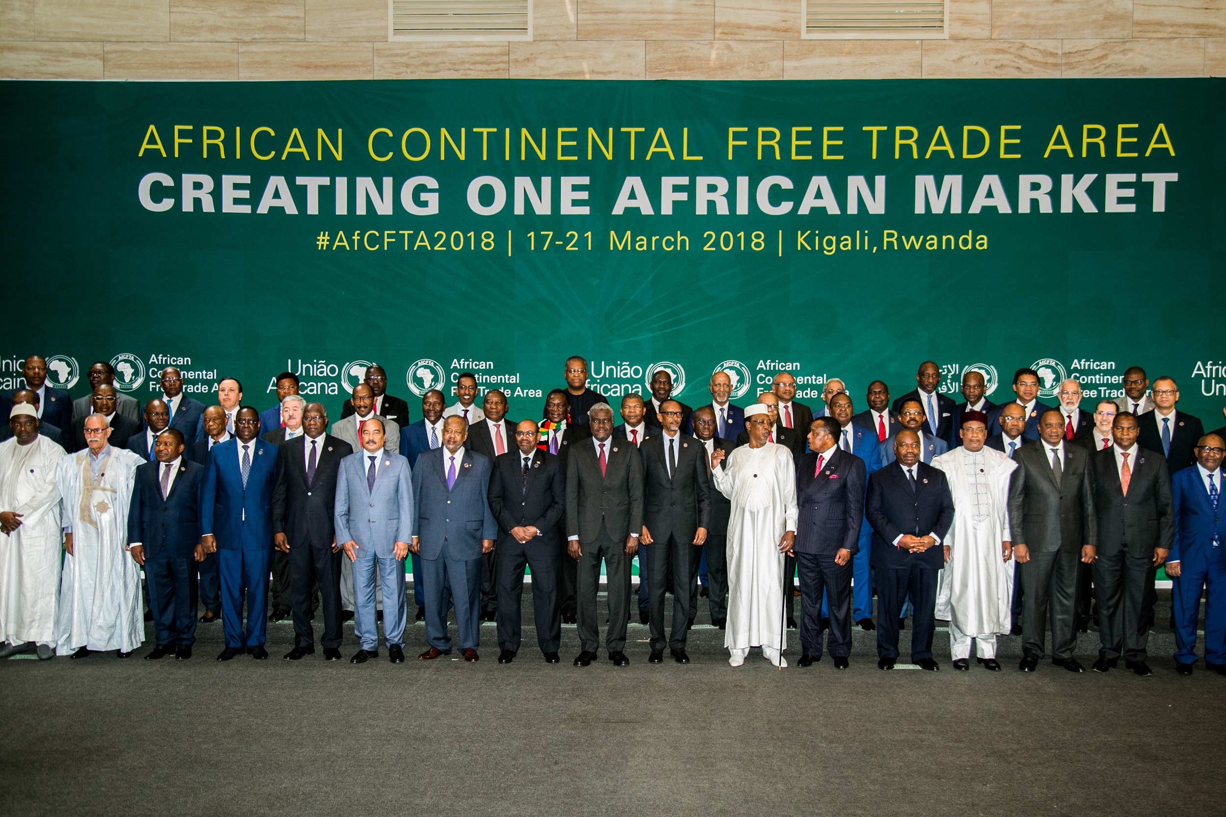 The African Heads of States and Governments pose during African Union (AU) Summit for the agreement to establish the African Continental Free Trade Area in Kigali, Rwanda, on March 21, 2018. / AFP PHOTO / STR