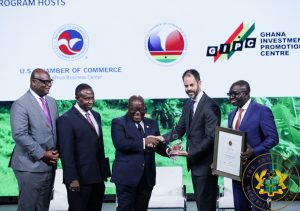 Akufo-Addo receives 2018 outstanding leader’s award