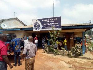 Angry parents storm KNUST police station after students’ arrest