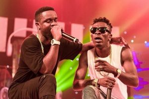 Sarkodie promotes Shatta’s ‘Reign’ album on twitter after ‘diss’ song