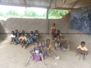 V/Region: Replace Banda schools under trees – Chiefs
