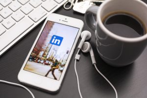 LinkedIn accused of violating data protection with targeted ads on Facebook