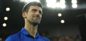Australian Open: Djokovic through to semis, Williams kicked out
