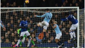 Premier League: Man City go top after 2-0 win at Everton
