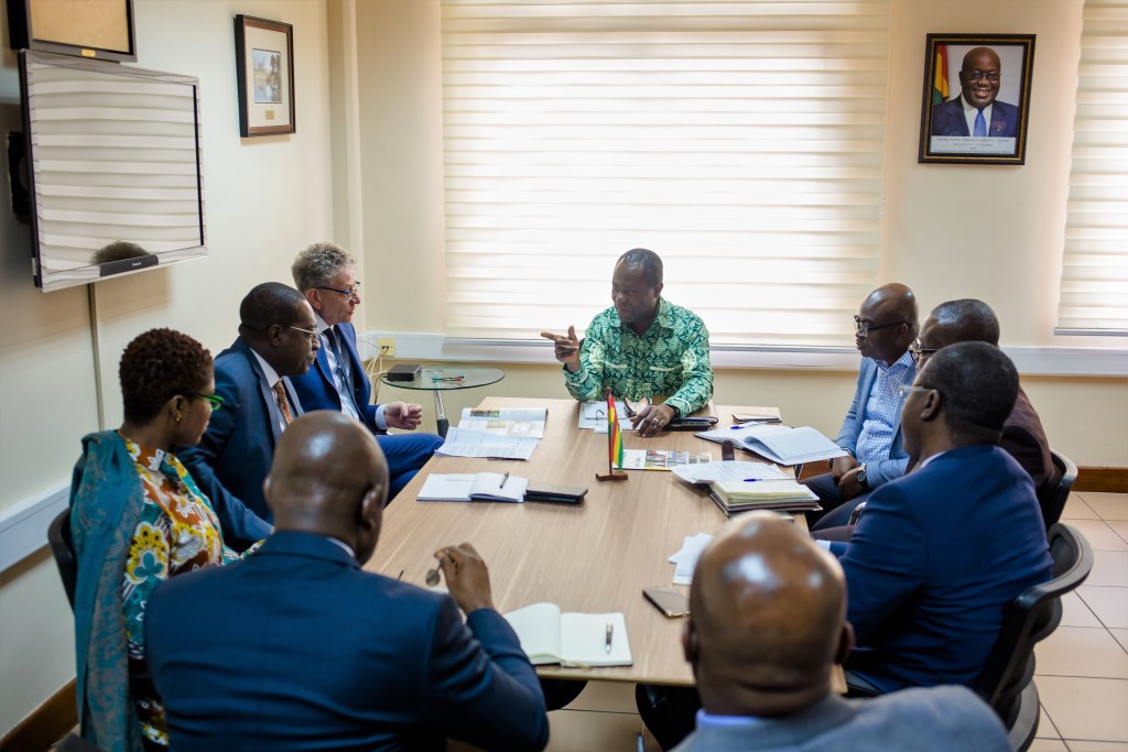 Nico Roozen (first from left) meets with Hon Joseph Boahen, Chief Executive of Ghana Cocoa Board (middle) in the company of officials from Solidaridad and the Ghana Cocoa Board.