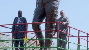 Rawlings joins Burkinabé president to unveil statue of Thomas Sankara