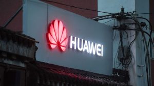 Huawei treats Ghanaians to more gifts this Easter