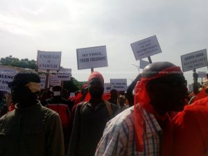 Hundreds march to protest closure of radio stations [Photos]