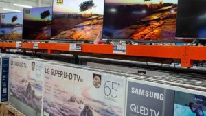 Samsung TVs should be regularly virus-checked, the company says