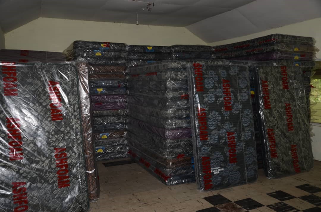 Olam Cocoa donates beds, mattresses to University College of Agriculture and Environmental Studies