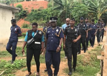 Police meets family of missing girl, serves notice for DNA samples (1)