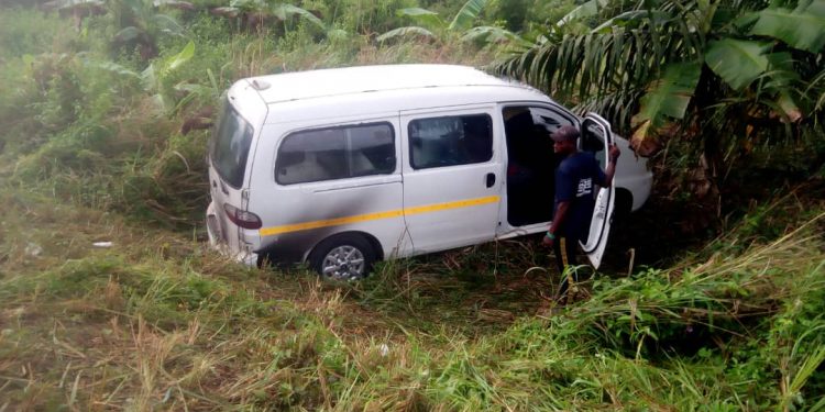 Mate escapes after robbers kill trotro driver at Ekumfi Esakyir (2)