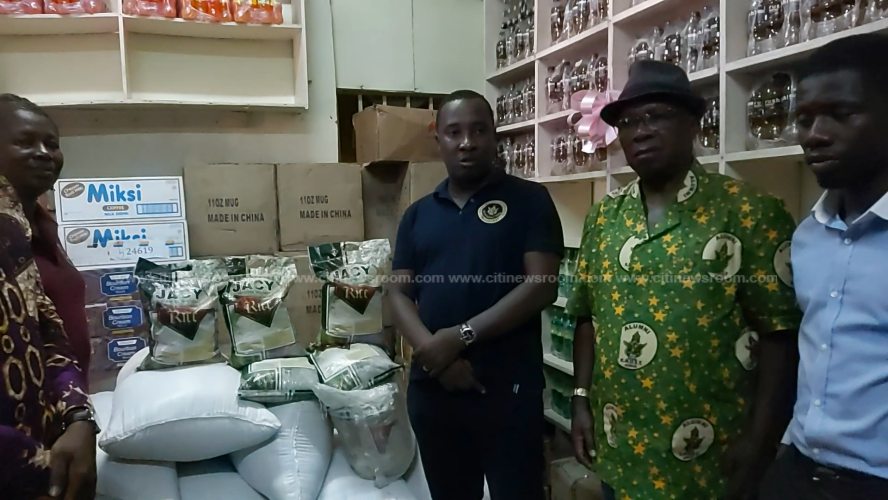 KNUST Alumni supports KNUST food bank with local rice