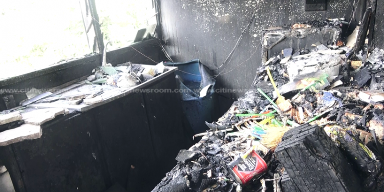 Fire at 37 officers mess (4)