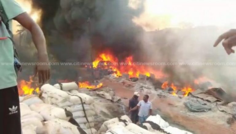 Fire ravages Techiman Central Market2 | Citinewsroom - Comprehensive ...