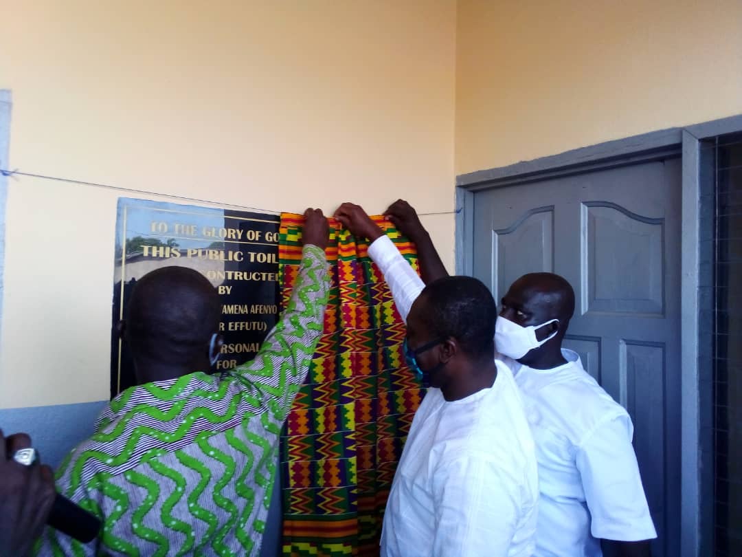C/R: Afenyo Markin hands over public toilet to Osakam community