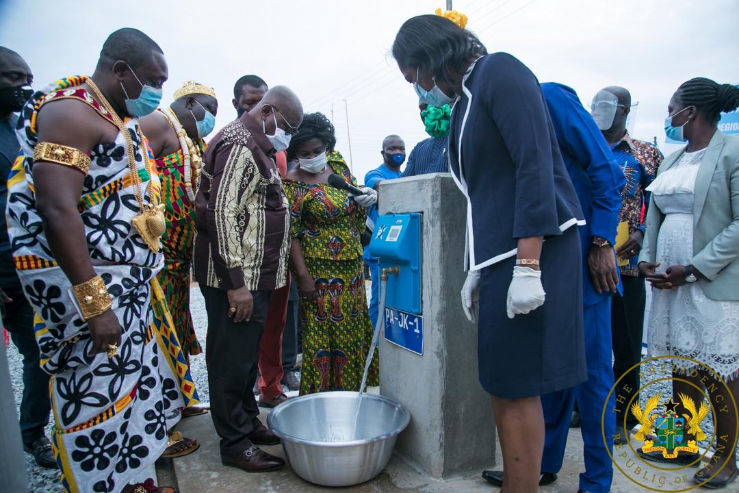 Akufo-Addo commissions 146 water systems in Central Region