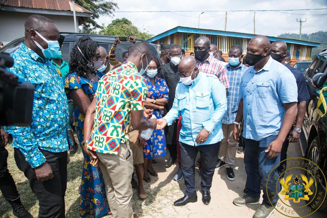 Akufo-Addo registers for voters ID card [Photos]