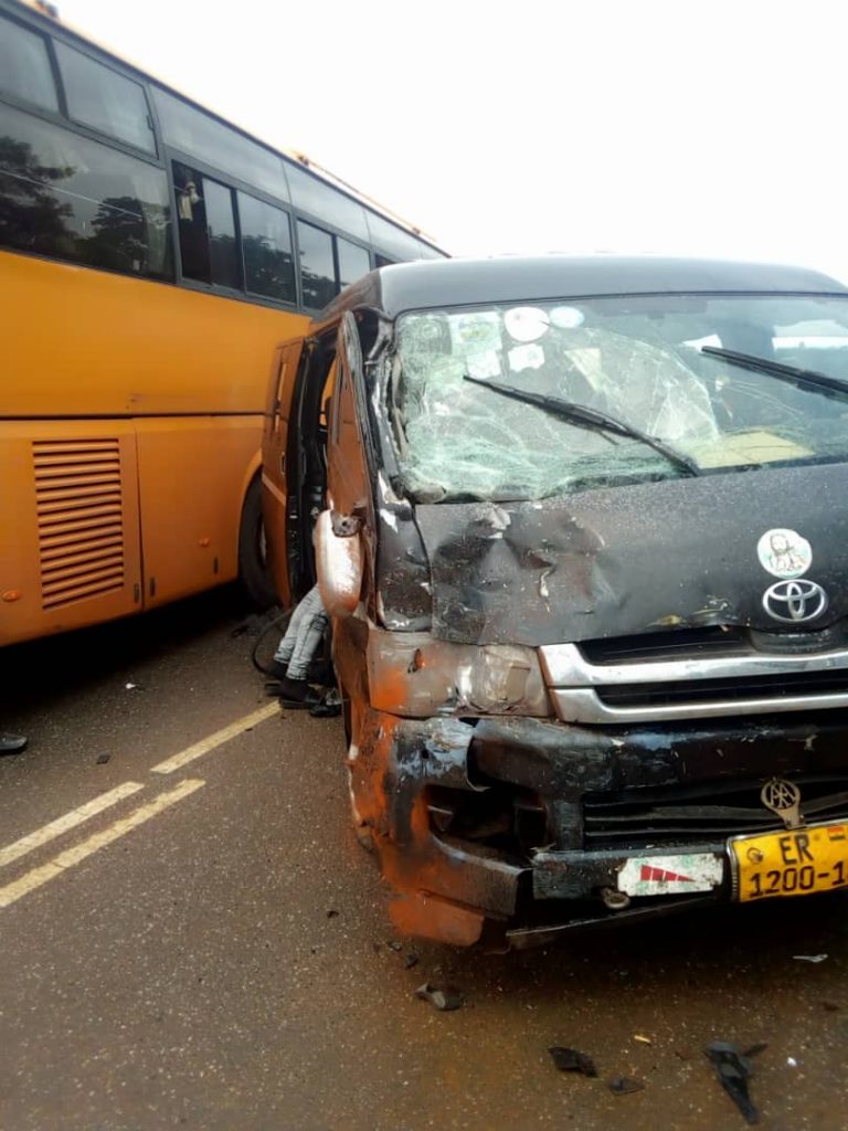 Three in critical condition after crash on Odumase-Konongo road