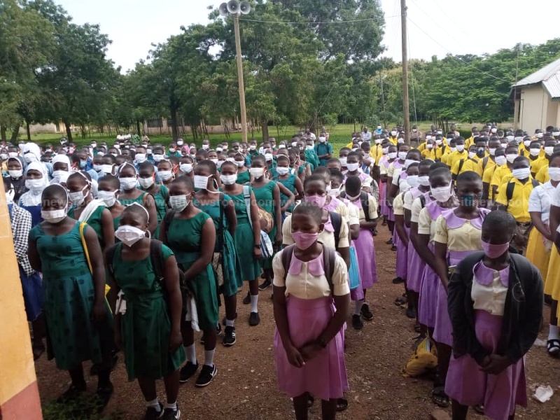 Chereponi: DCE supports BECE supervisors with free meals