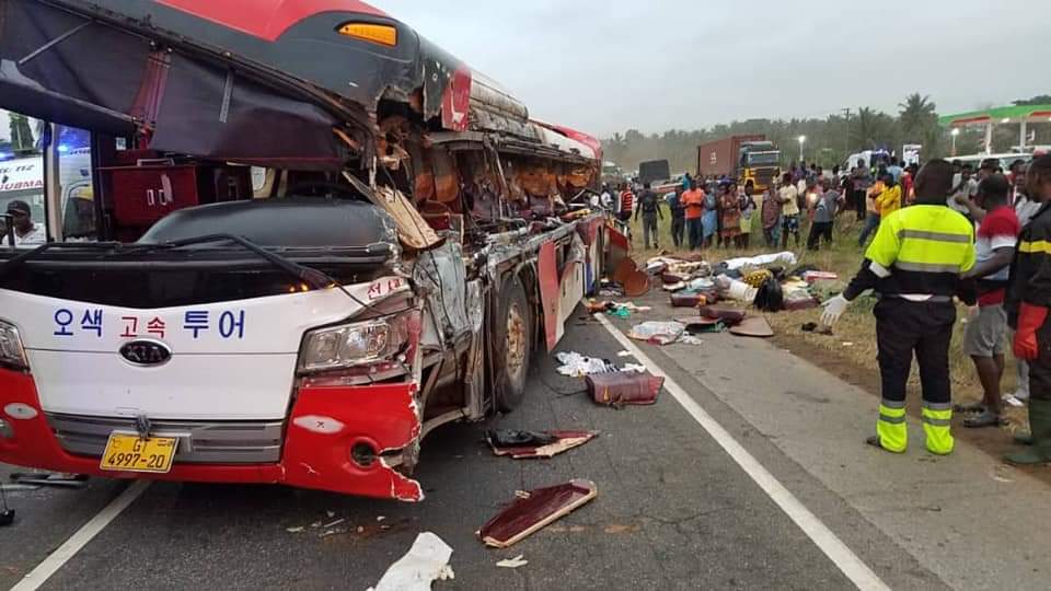 Eastern Region: 14 passengers perish in crash at Kyekyewere