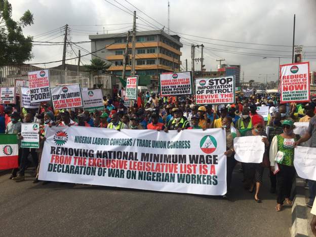 Nigerian unions stage protests over minimum wage