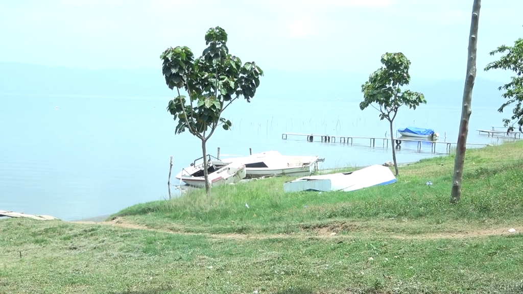 Heavy police presence at lake Bosomtwe as revellers are turned away on Easter