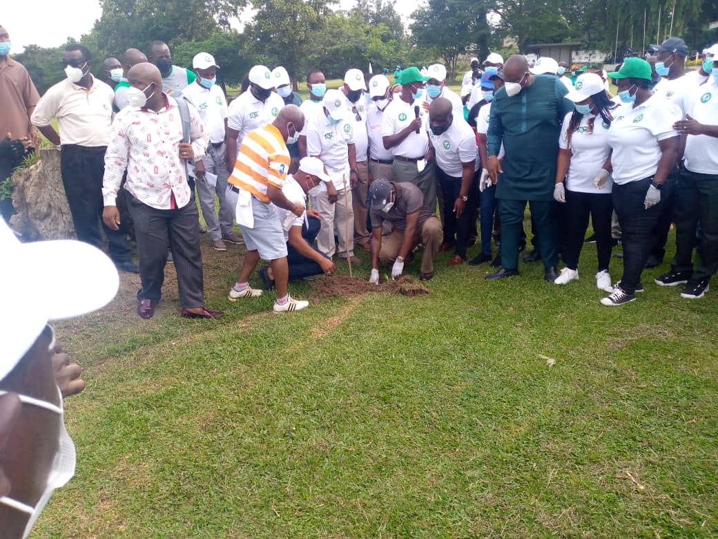 Otumfuo partakes in Green Ghana Project [Photos]