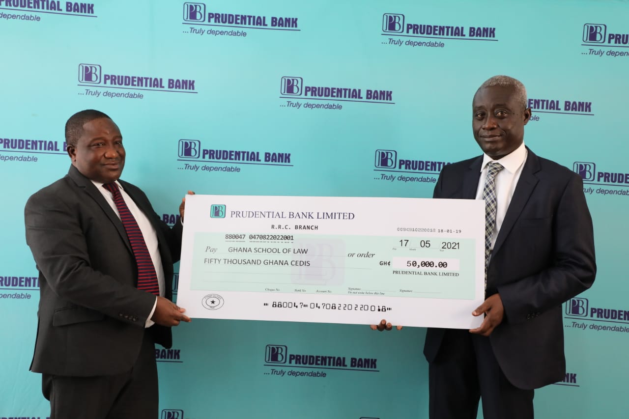prudential-bank-donates-gh-50-000-to-ghana-school-of-law