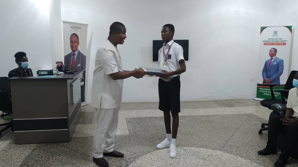 Adentan MP gifts 2nd runner-up of Citi FM’s 2021 Literacy Challenge laptop