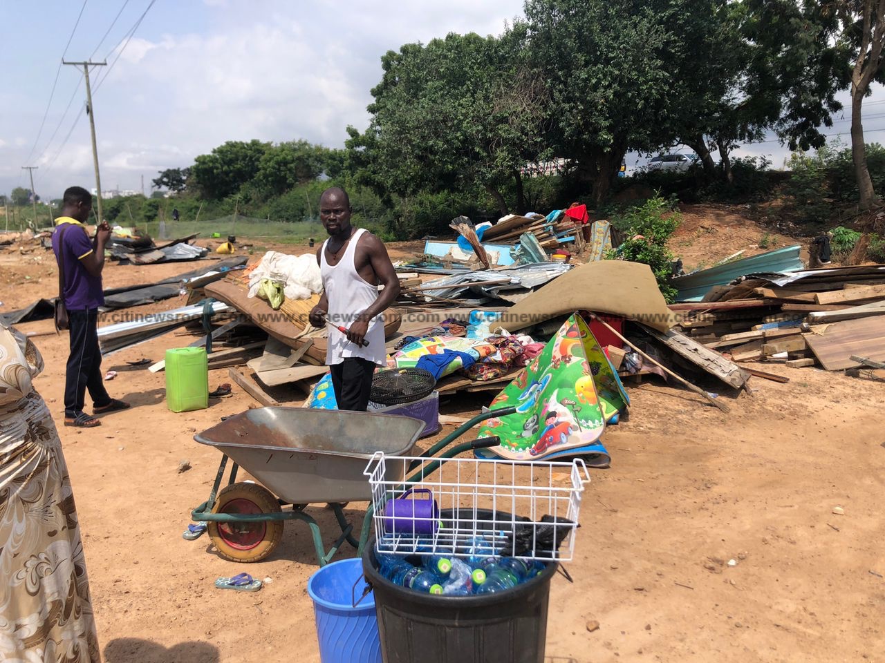 Illegal structures along Tema motorway demolished