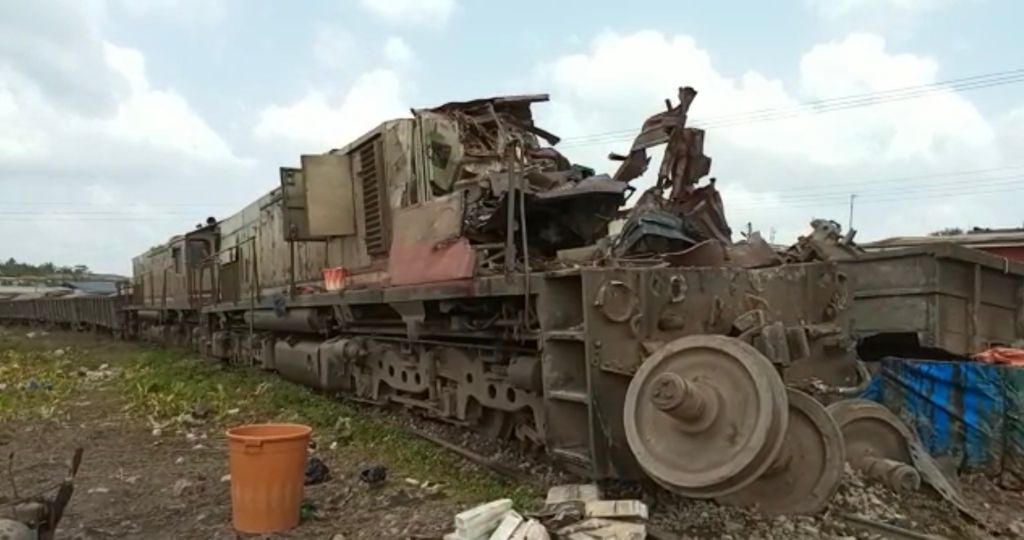 Railways Ministry to probe head-on collision of haulage trains