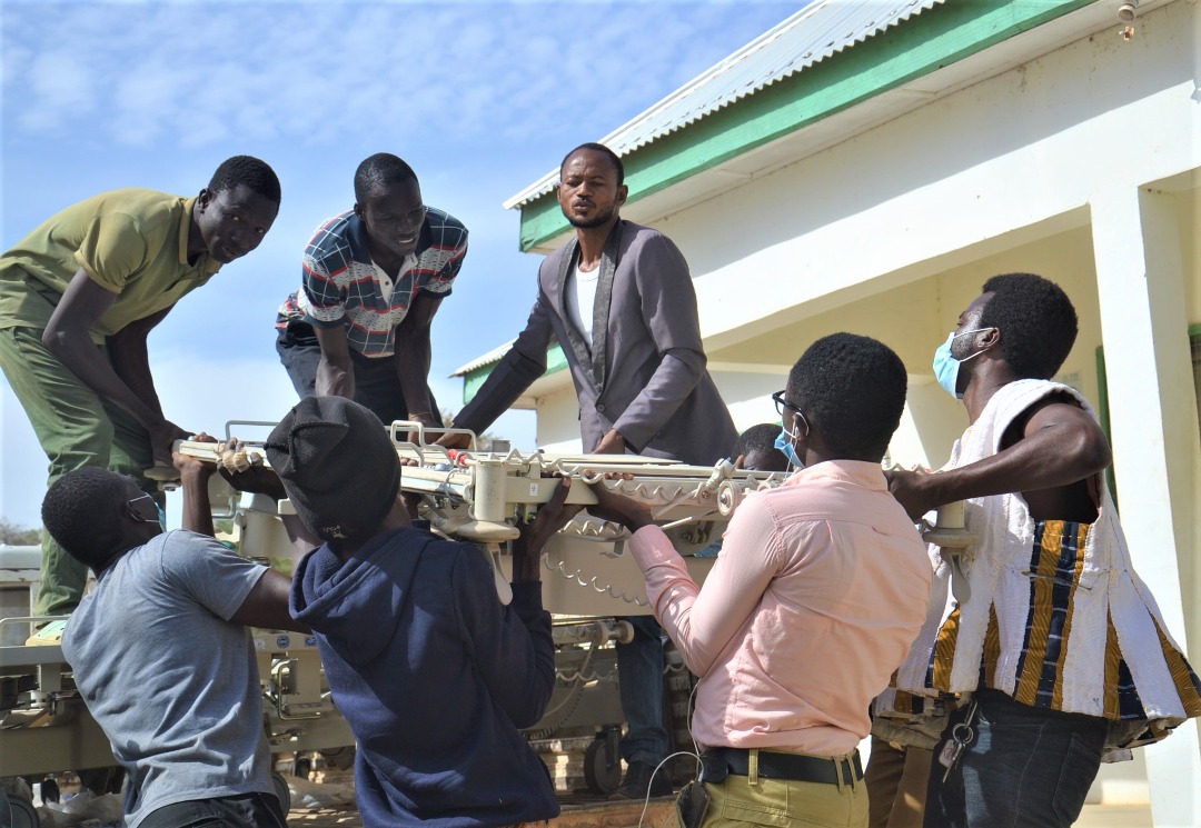 ReCAS donates beds to Bongo Hospital, Namoo Health Centre
