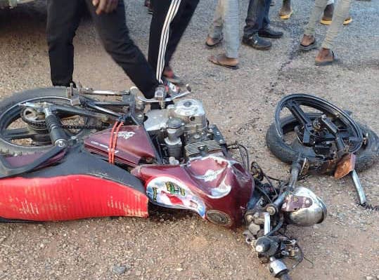 Bole: Two dead after motorbike crashes with vehicle