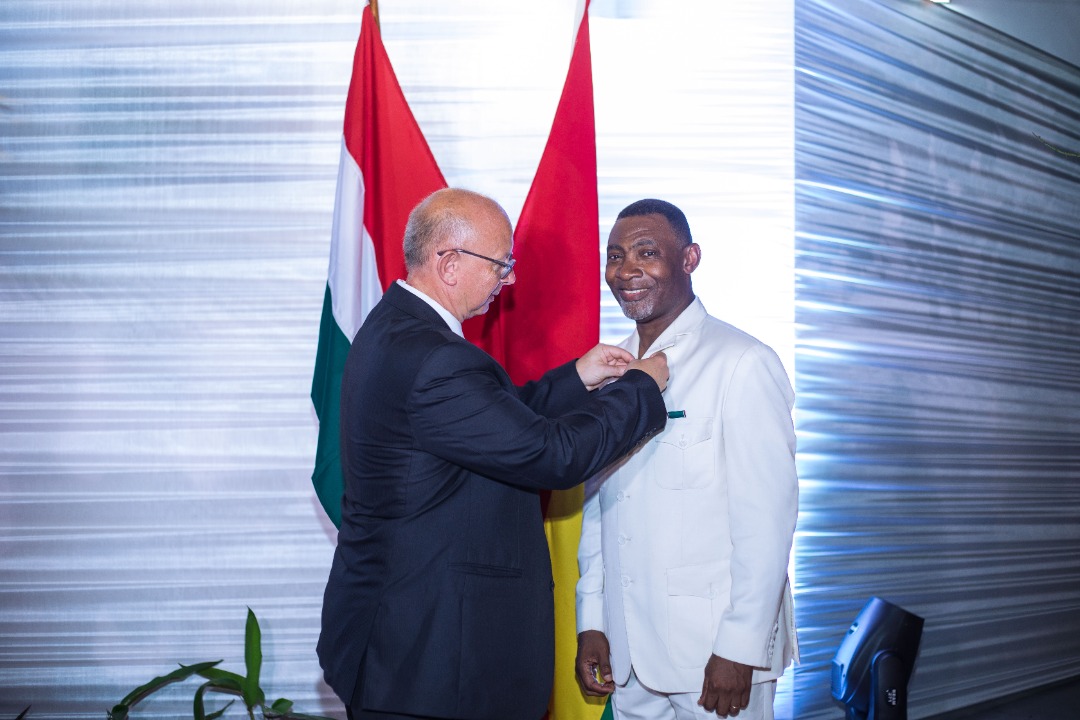 Lawrence Tetteh receives highest award of Hungary