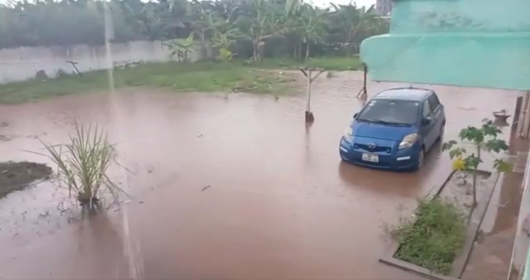 Hours of downpour submerge parts of Accra again