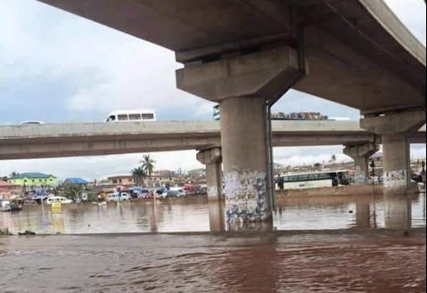 NADMO, military, move to rescue victims of Accra floods