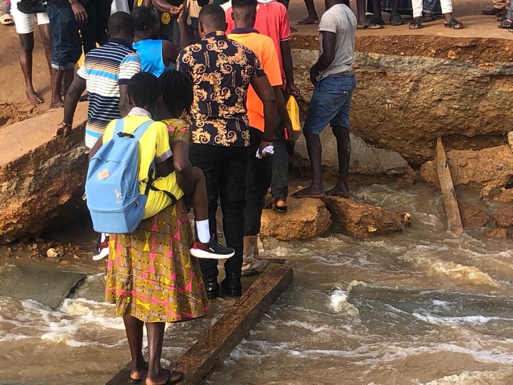 Nkroful-Essiama: Motorists, residents stranded due to eroded access road