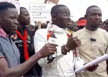 Yagiba Kubori: Residents protest police brutality after mass arrests