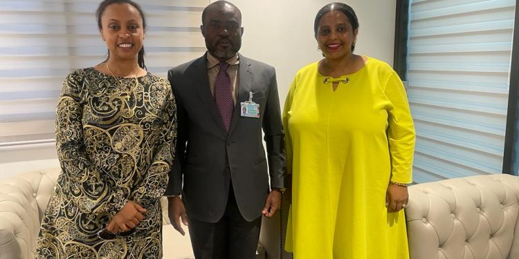 (L-R) Mrs. Aniley Eshetu, the in-coming Ethiopian Airlines’Area Manager Ghana, Liberia & Sierra Leone; Director-General of The Ghana Civil Aviation Authority, Ing. Charles Kraikue; and the out-going Area Manager for Ethiopian Airlines, Yemesrach Alemayehu