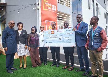 From left to right: DGE David Amankwah; Mrs. Charity Nikoi, UNICEF; PAG Theresa Osei Tutu; PDG Adotei Brown; PDG Winfred A. Mensah; Ghana National Polio Plus Committee Chairperson, PAG Nana Yaa Siriboe; District Governor, Rotary District 9102, Victor Yaw Asante; and Dr. Michael Rockson Adjei, WHO.