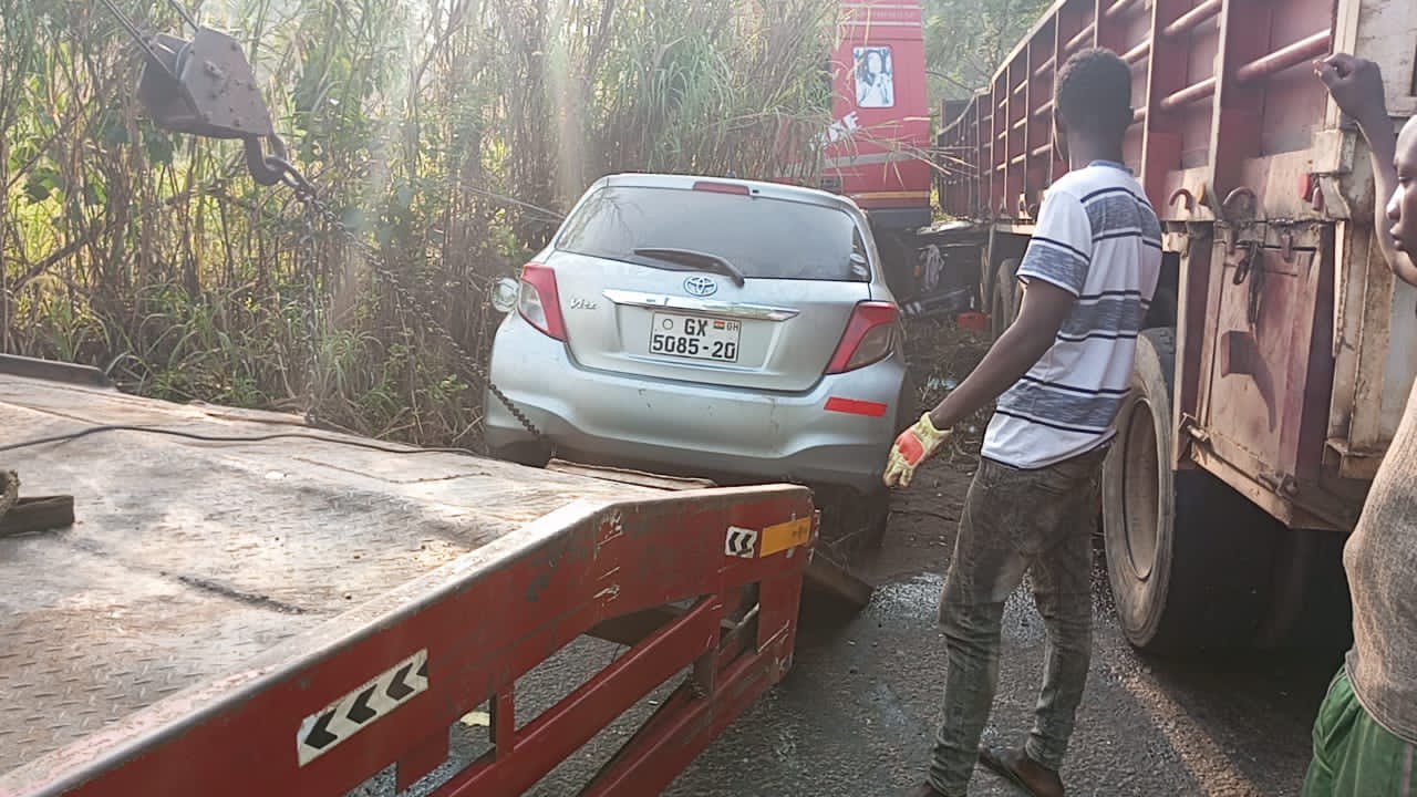 Pastor, 3 others receiving treatment after car crash on Accra-Kumasi ighway