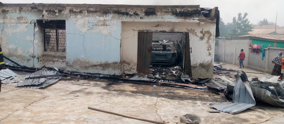 Ashanti region: Fire destroys seven bedroom apartment at Tafo