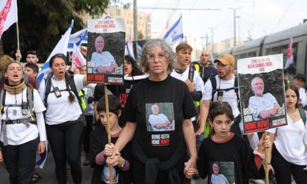 Aviva Siegel was released from Hamas captivity on 26 November