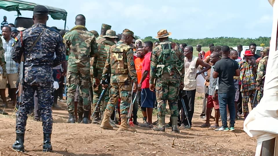 Senya Bereku: Residents clash with military over disputed land