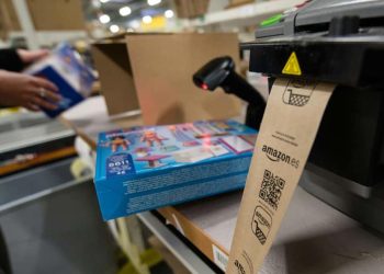 Amazon France Logistique monitored the performance of employees through data from scanners used by the staff to process packages, according to France's data protection agency.. Photo: Denis CHARLET / AFP/File Source: AFP